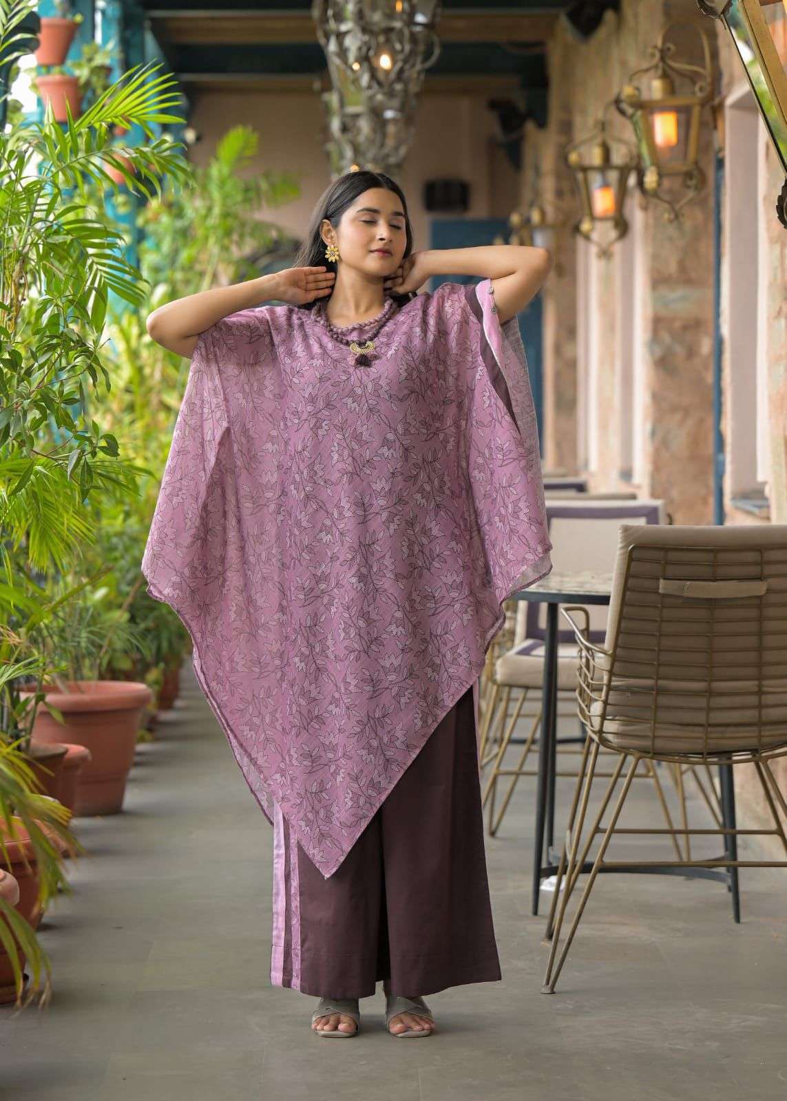 Cotton Mill Print Pouchu Style Kurta With Matching Neckpiece With Cotton Flex Bottom