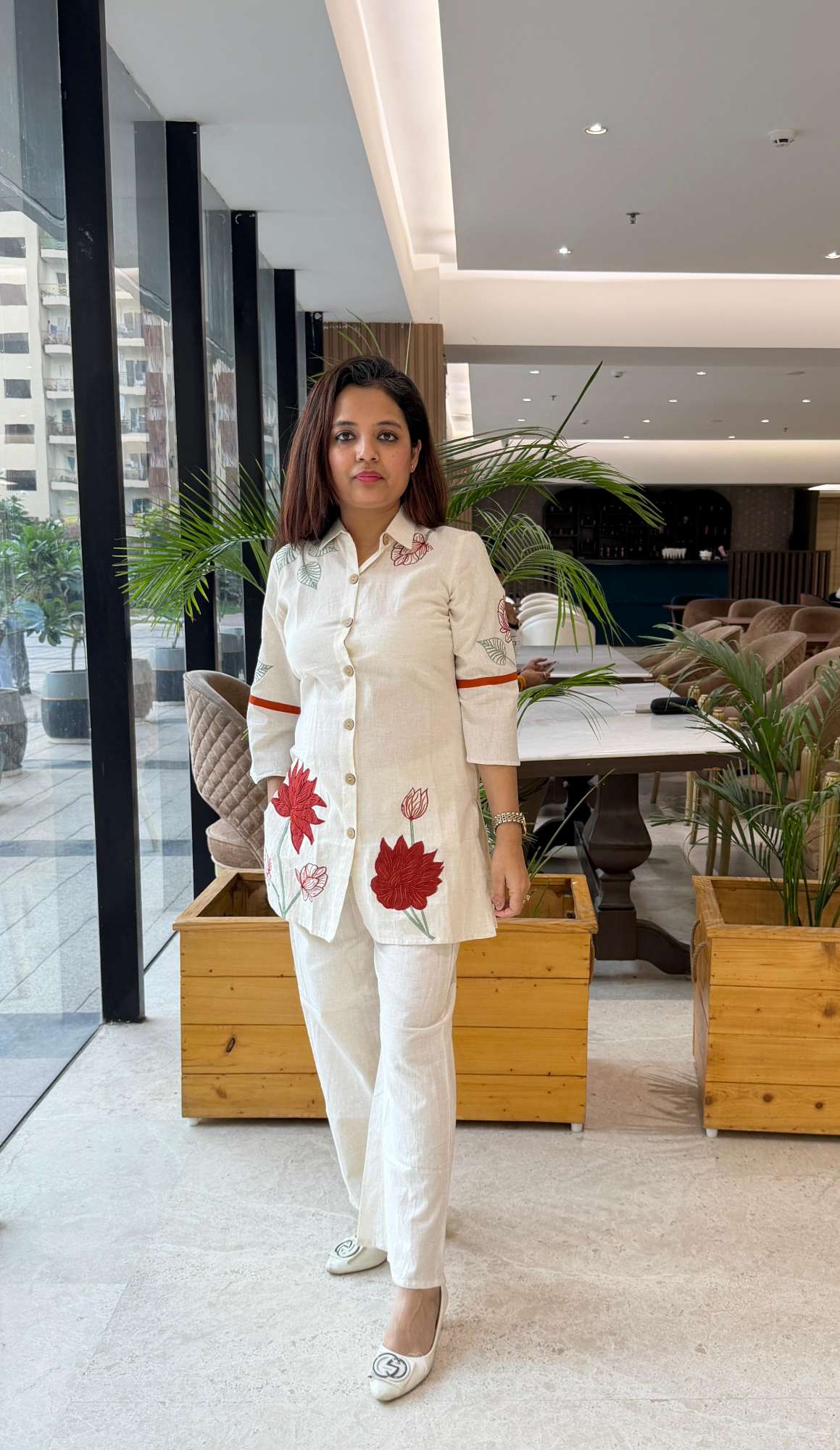 Offwhite Applique work with embroidery coordset in cotton